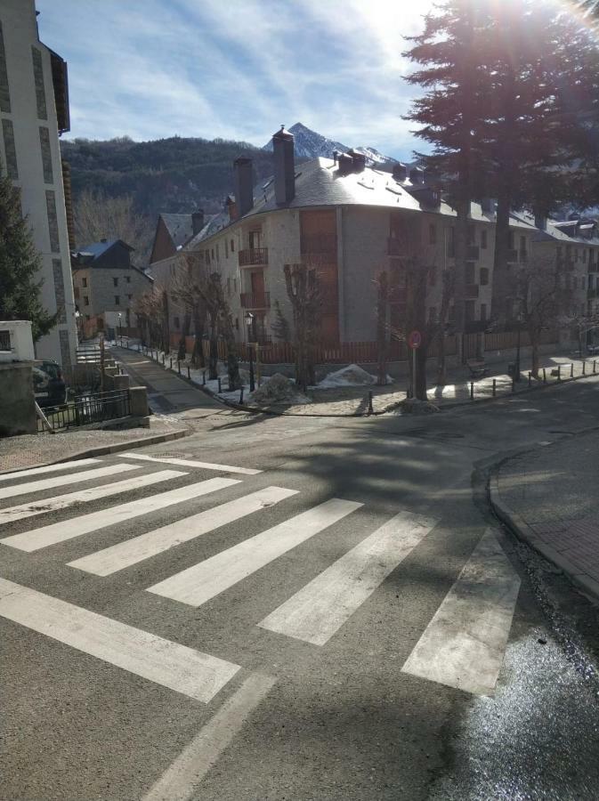 Berde - Casa Cervino, La Coma de Alba Benasque Exterior foto